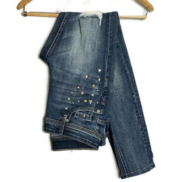 Skinny Jeans Distressed Denim STUDDED NWT - Picture 3 of 9